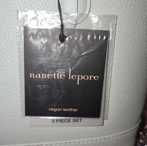 Nanette Lepore 3 piece set, bag, pouch, sunglass case, gift set - Picture 11 of 12